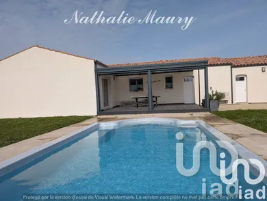 Maison traditionnelle à Berneuil (17460)