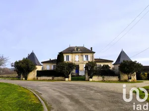 Domaine à Mombrier (33710)