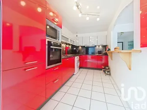 Appartement à Roissy-en-Brie (77680)