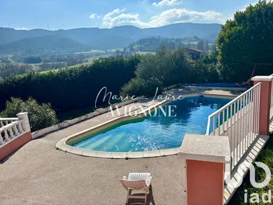 Traditional house at Saint-Vincent-de-Barrès (07210)