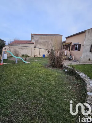 Maison de village à Gimeaux (63200)