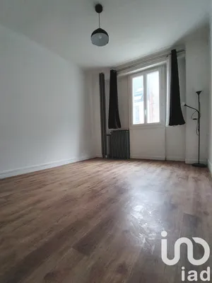 Apartment at Issy-les-Moulineaux (92130)