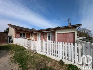 Maison traditionnelle à Savignac-de-l'Isle (33910)