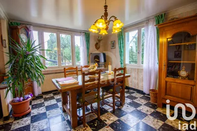 Maison traditionnelle à Monceaux (60940)