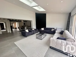 Maison traditionnelle à Corquilleroy (45120)