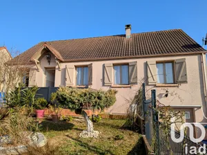Detached house at Auxerre (89000)