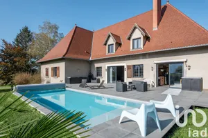 House at La Buisse (38500)