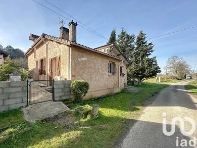 Maison traditionnelle à Perquie (40190)