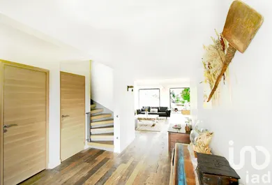 Architectural house in Guigneville-sur-Essonne (91590)