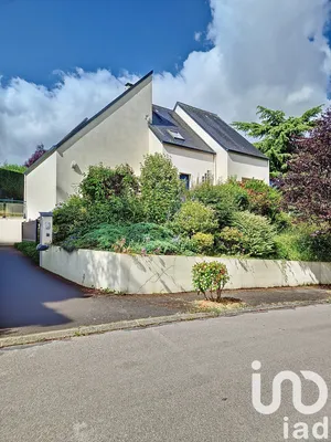 Architectural house at Amfreville-la-Mi-Voie (76920)