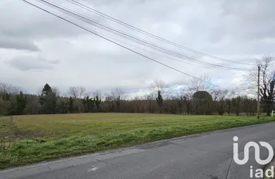 Terrain à bâtir à Tourriers (16560)