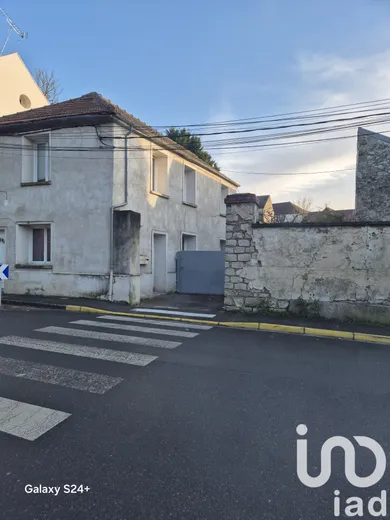 Building at Lizy-sur-Ourcq (77440)