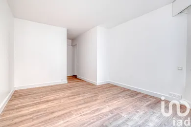 Apartment at Paris (75016) — 8/16