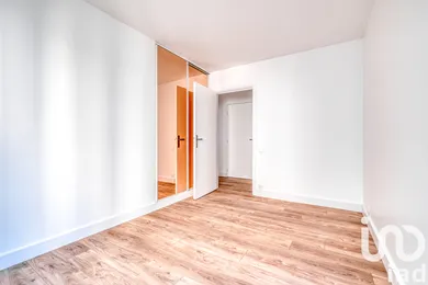 Apartment at Paris (75016) — 10/16