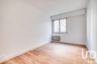 Apartment at Paris (75016) — 9/16