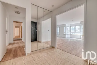Apartment at Paris (75016) — 4/16