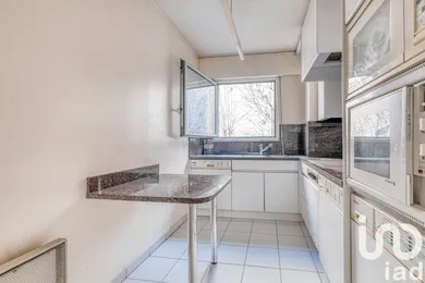 Apartment at Paris (75016) — 6/16