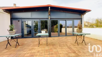 Building at Bénestroff (57670)