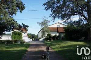 Domaine à Parigny (42120)