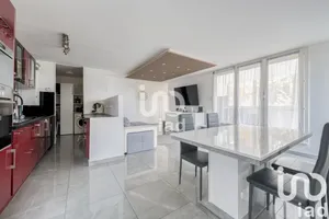 Apartment at Torcy (77200)