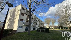 Apartment at Épinay-sous-Sénart (91860)