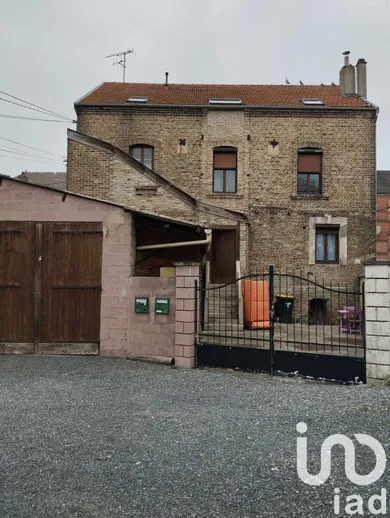 Building at Lucquy (08300)