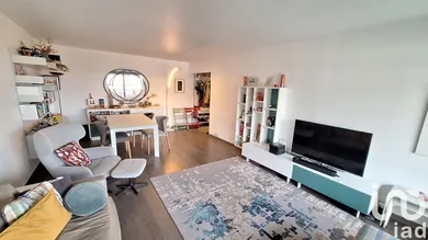 Apartment at Le Chesnay (78150)