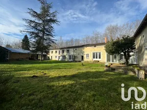 Maison de ville à Mont Sur Guesnes (86420)