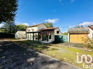 Maison traditionnelle à Tanus (81190)
