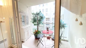 Apartment at Montrouge (92120)