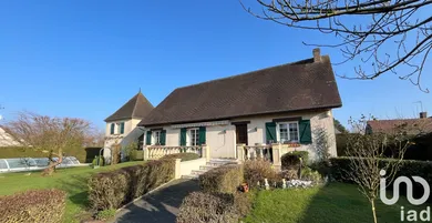 Traditional house at Savignies (60650)