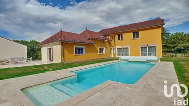 Domaine à Autun (71400)