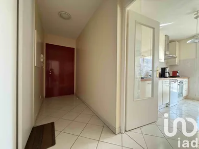 Appartement à Échirolles (38130) — 8/16