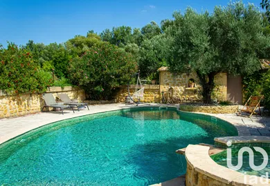 Mas à Châteauneuf-du-Pape (84230)