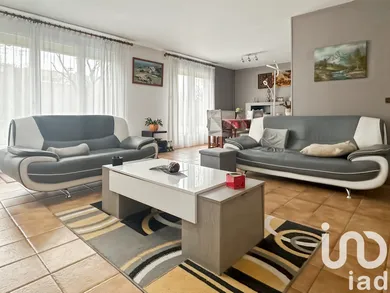 Traditional house at Othis (77280)