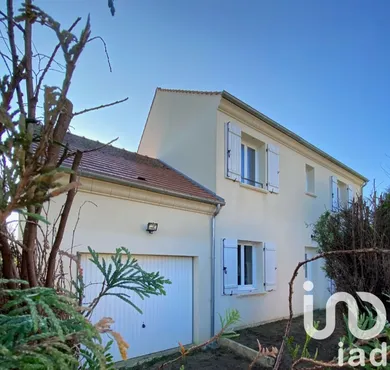 House at Thourotte (60150)