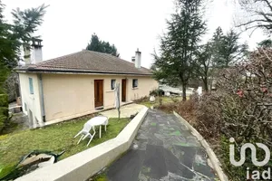 Maison traditionnelle à L'Étrat (42580)