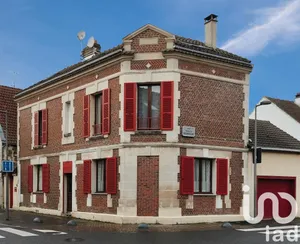 Maison de ville à Montataire (60160)