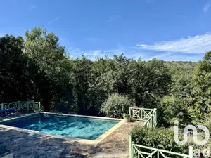 Maison traditionnelle à La Garde-Freinet (83680)