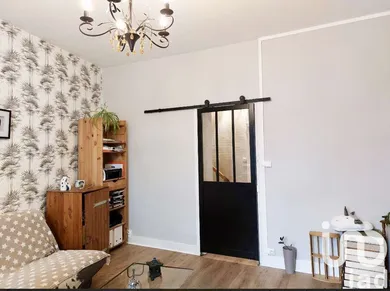 Townhouse in Thouars (79100)