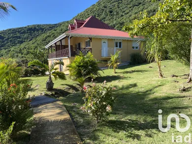 Cottage in Terre-de-Bas (97136)