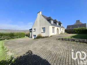 Maison à Plomodiern (29550)