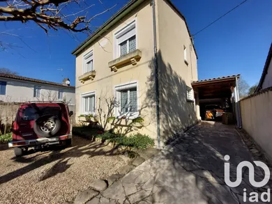 Traditional house at Pineuilh (33220)