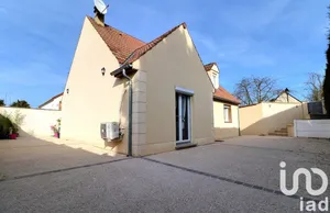 Maison traditionnelle à Claye-Souilly (77410)