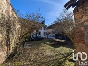 Maison de ville à La ferté Loupiére  (89110)
