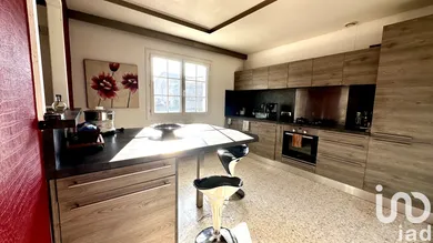 Maison à Serre-les-Sapins (25770)