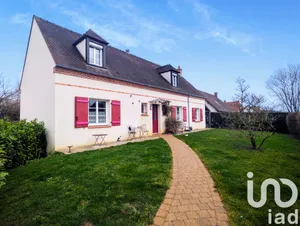 Traditional house at Lachapelle-aux-Pots (60650)