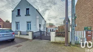 Village house at Maing (59233)