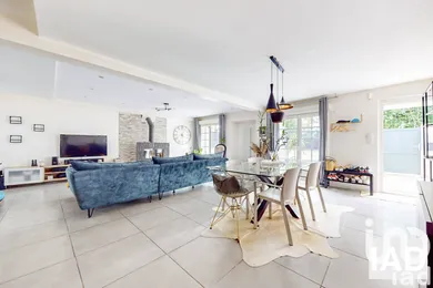 Maison à Saint-Pierre-du-Perray (91280)