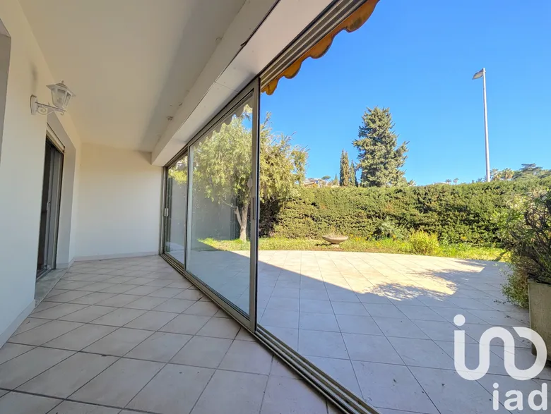 Appartement 4 pièces 96 m² · à Cannes · 96 m² · 395 000 €